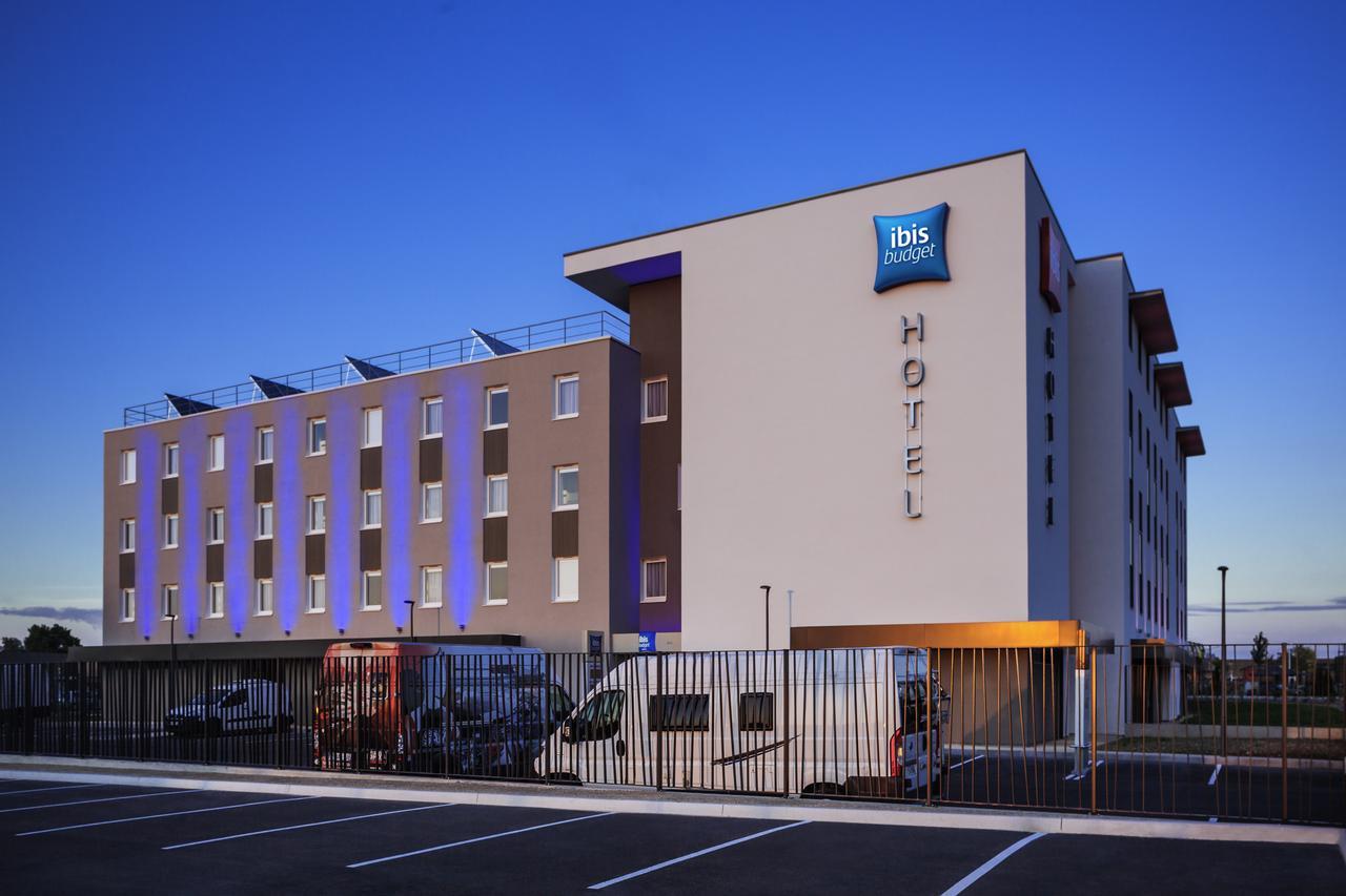 Hotel Ibis Budget Sens Exterior foto