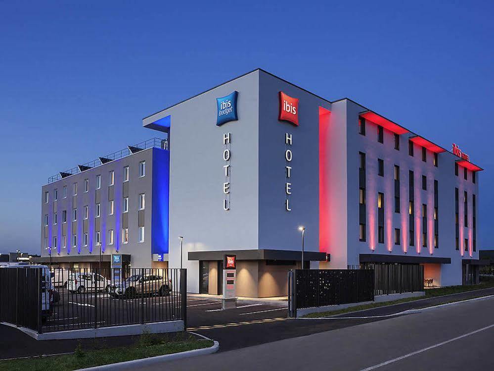 Hotel Ibis Budget Sens Exterior foto